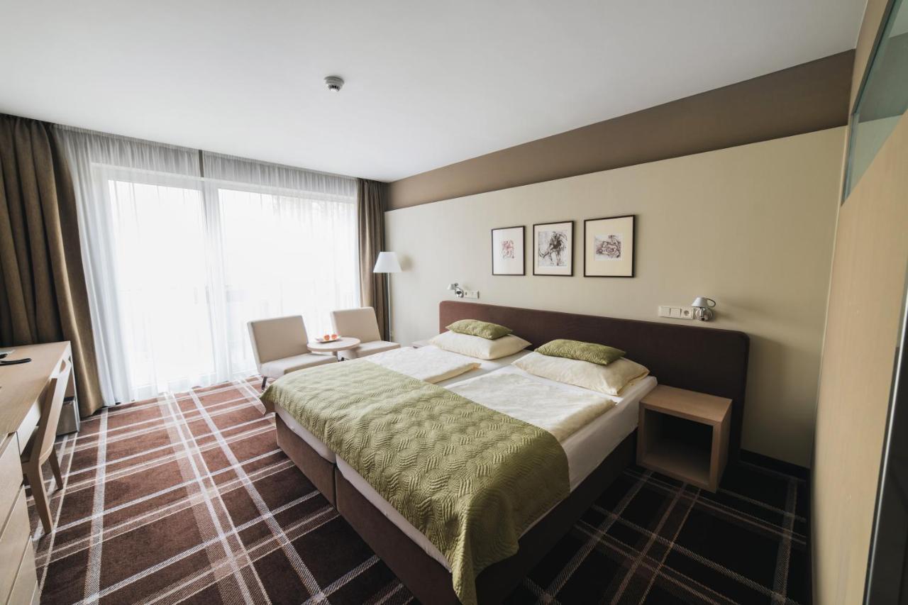 Hotel Split Kadaň Extérieur photo